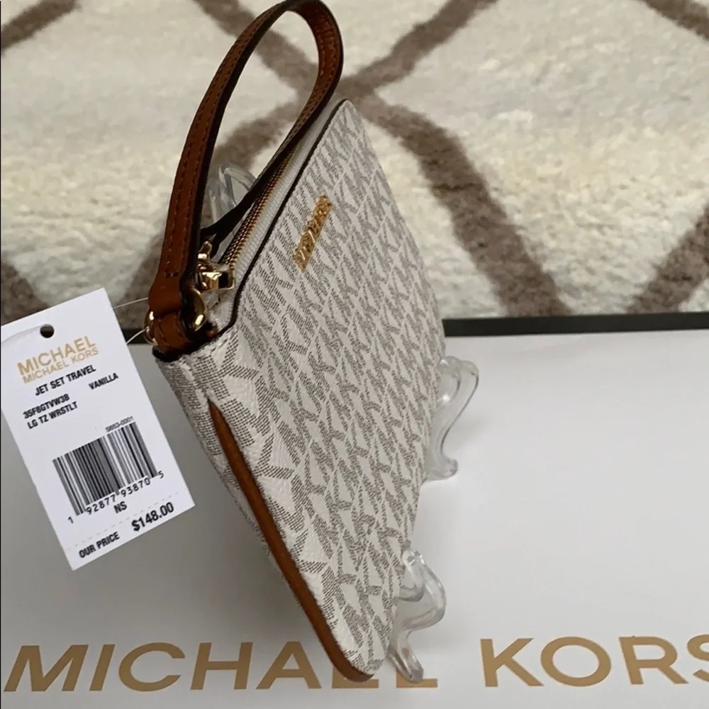 Michael Kors Jet Set Travel Lg Top Zip Wristlet